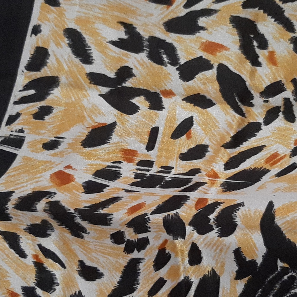 Leopard Print Scarf - Picture 5 of 5
